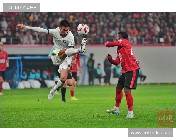 武汉三镇迎战成都蓉城誓夺三分 聚焦关键对决分析及比赛前瞻