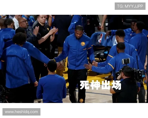 火箭与雷霆季后赛第五场激战回顾球迷热议精彩瞬间与关键时刻 火箭与雷霆季后赛第五场激战回顾球迷热议精彩瞬间与关键时刻