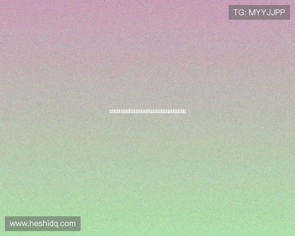 聚焦世界足球巨星成长历程与赛场荣耀瞬间全景深度解析非凡魅力展现